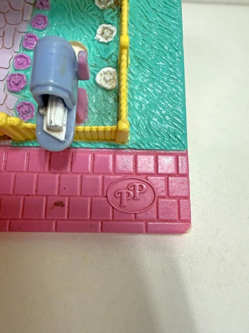 Vintage Polly Pocket Cozy Cottage - Picture 9 of 14